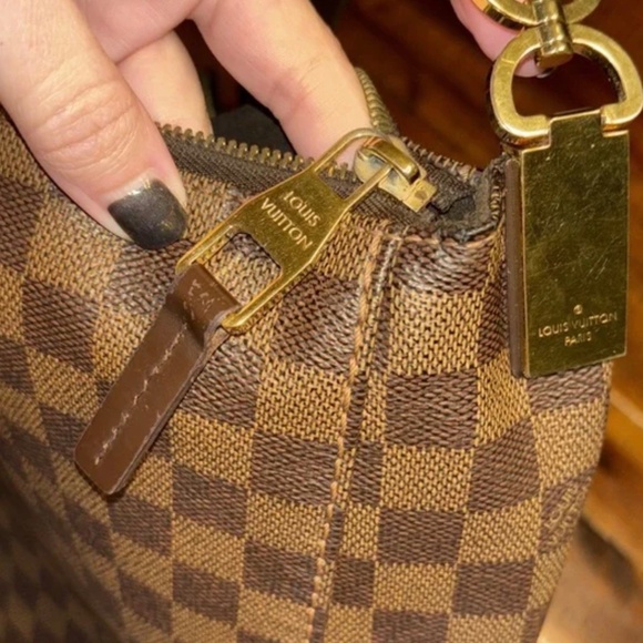 LOUIS VUITTON Portobello Bag - Picture 9 of 13